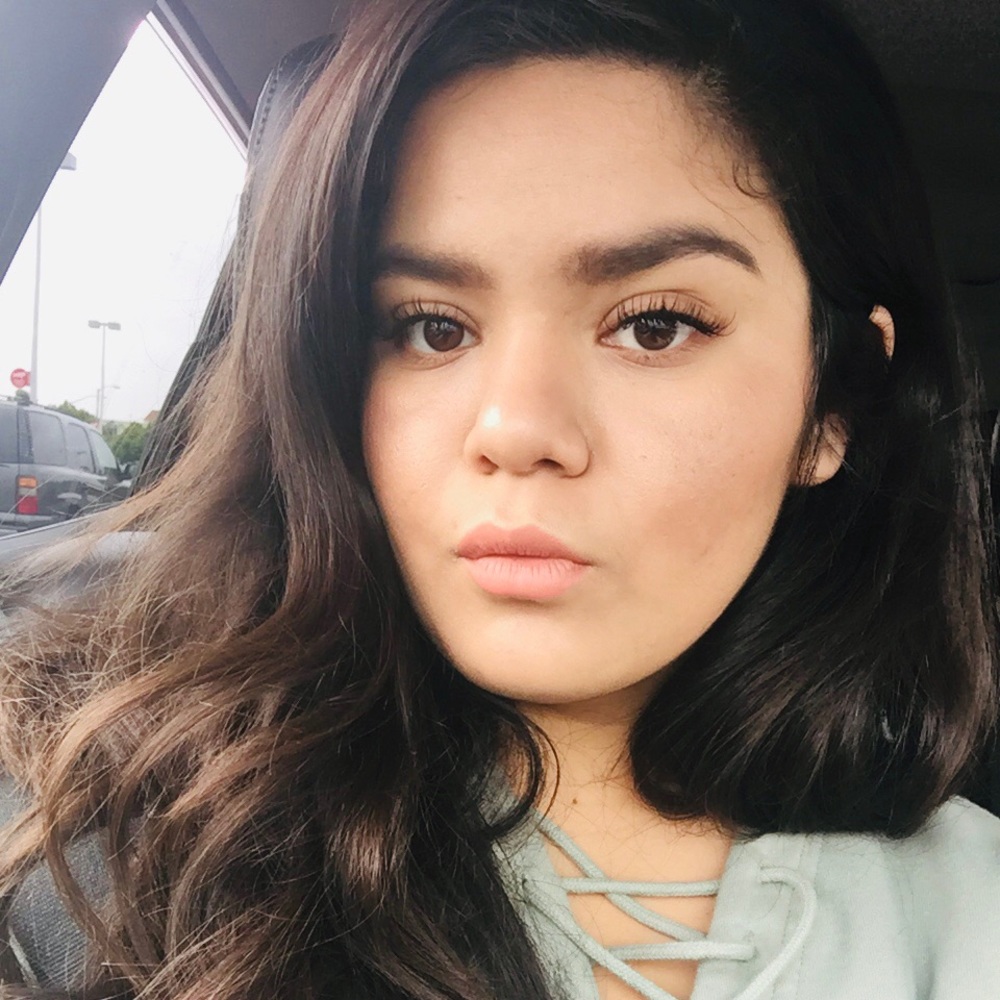 Meet your Posher, Maria